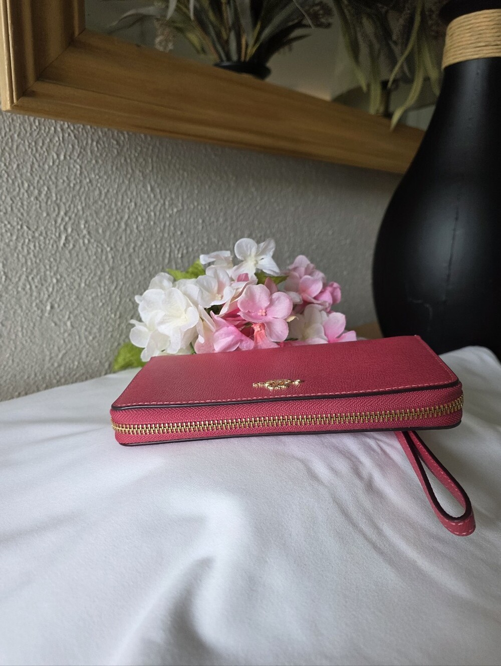 Coach Pink Long Zip Around Leather Wallet/ Wristlet - Picture 3 of 7